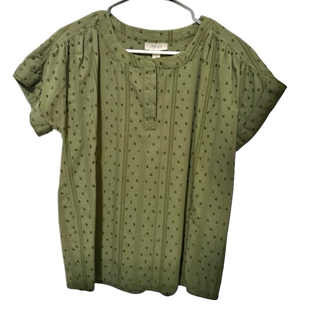 Style & Co Olive Green Dotted Blouse Size M | Short Sleeve Casual Top